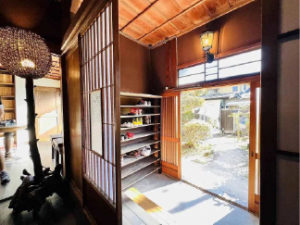 1 階玄関改装後